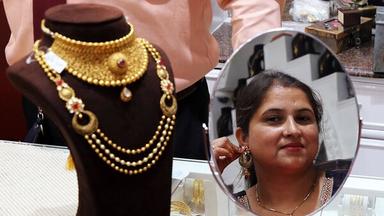 Gold, silver rates rebound on Dhanteras 2023. Is this a buying opportunity?