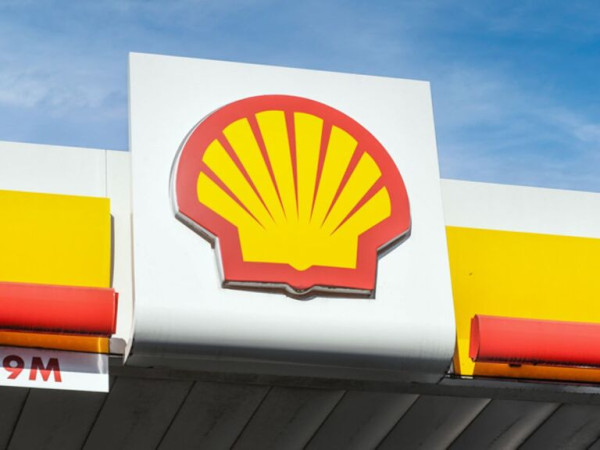 Shell announces another buyback as profits beat forecasts