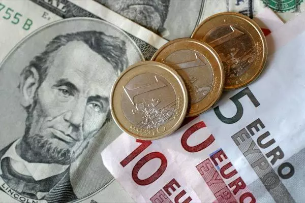 Bounce in EUR/USD continues while EUR/GBP slips and GBP/USD rises