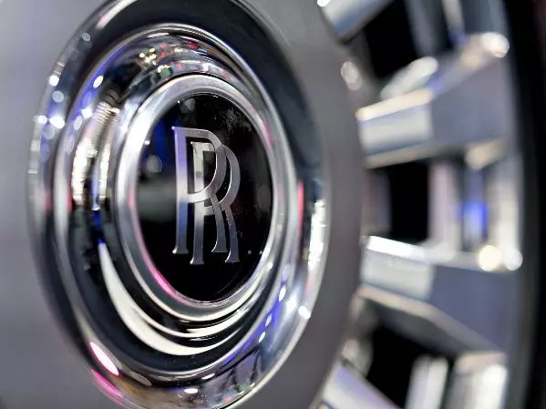 Rolls-Royce poised for strong profit rebound in second half