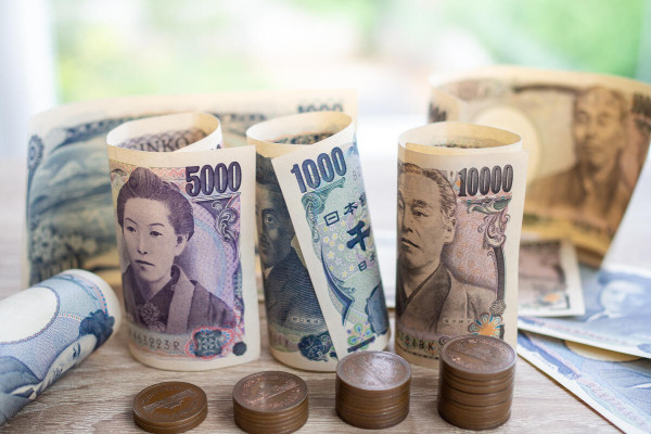 USD/JPY Weekly Forecast: The Middle East, Central Banks, and the Stats