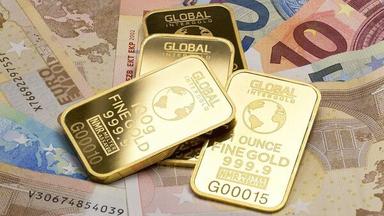 Gold continues to shine for seventh session straight on geopolitical tensions; silver surges to three-year high