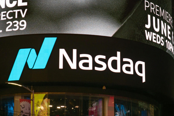 Nasdaq 100: Tech Stocks Surge as Softer Producer Prices Fuel Rate Cut Hopes