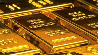 Gold rates today: Yellow metal pulls back over high interest rates by US Fed, silver trades flat