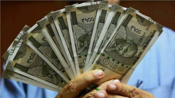 Rupee declines 2 paise to close at record low of 83.72