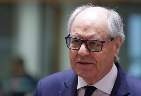 Malta central bank chief steps down ahead of criminal trial