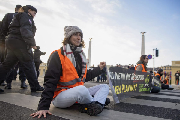 ‘Austria wants to remain in fossil ignorance’: Climate activist group to end campaign