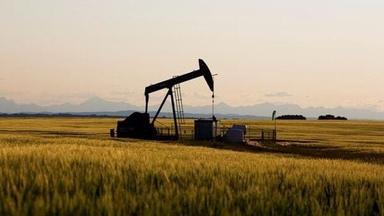 Oil prices decline as strong US recession fears loom global markets