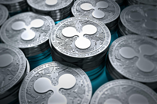 XRP Licks Wound After Dollar Rally Triggers Crypto Crash